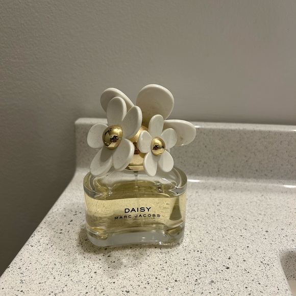 Daisy Marc Jacobs Perfume - Picture 1 of 1